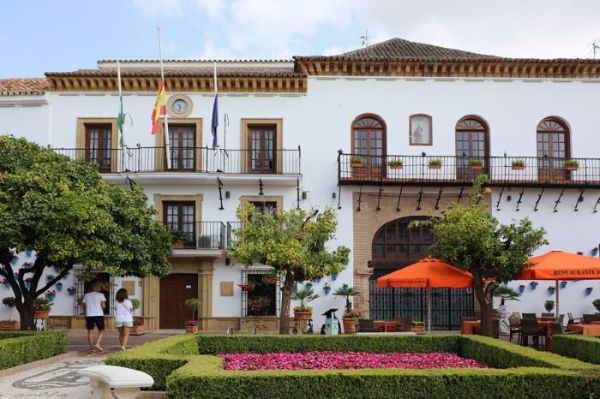 Quince plazas de T&eacute;cnicos de Administraci&oacute;n General en el Ayuntamiento de Marbella